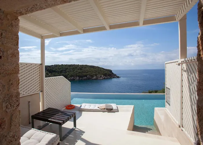 Katikies Manis Suites