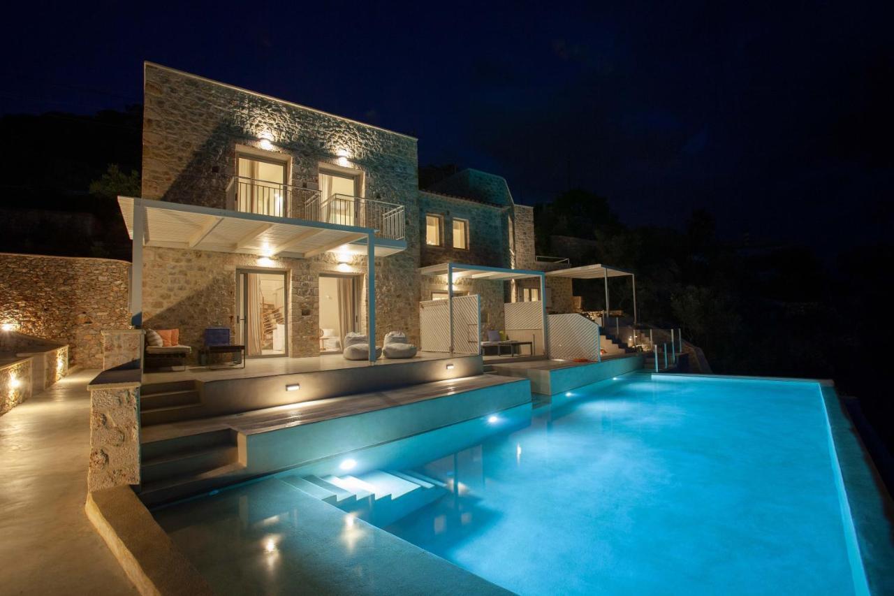 Katikies Manis Villa *
