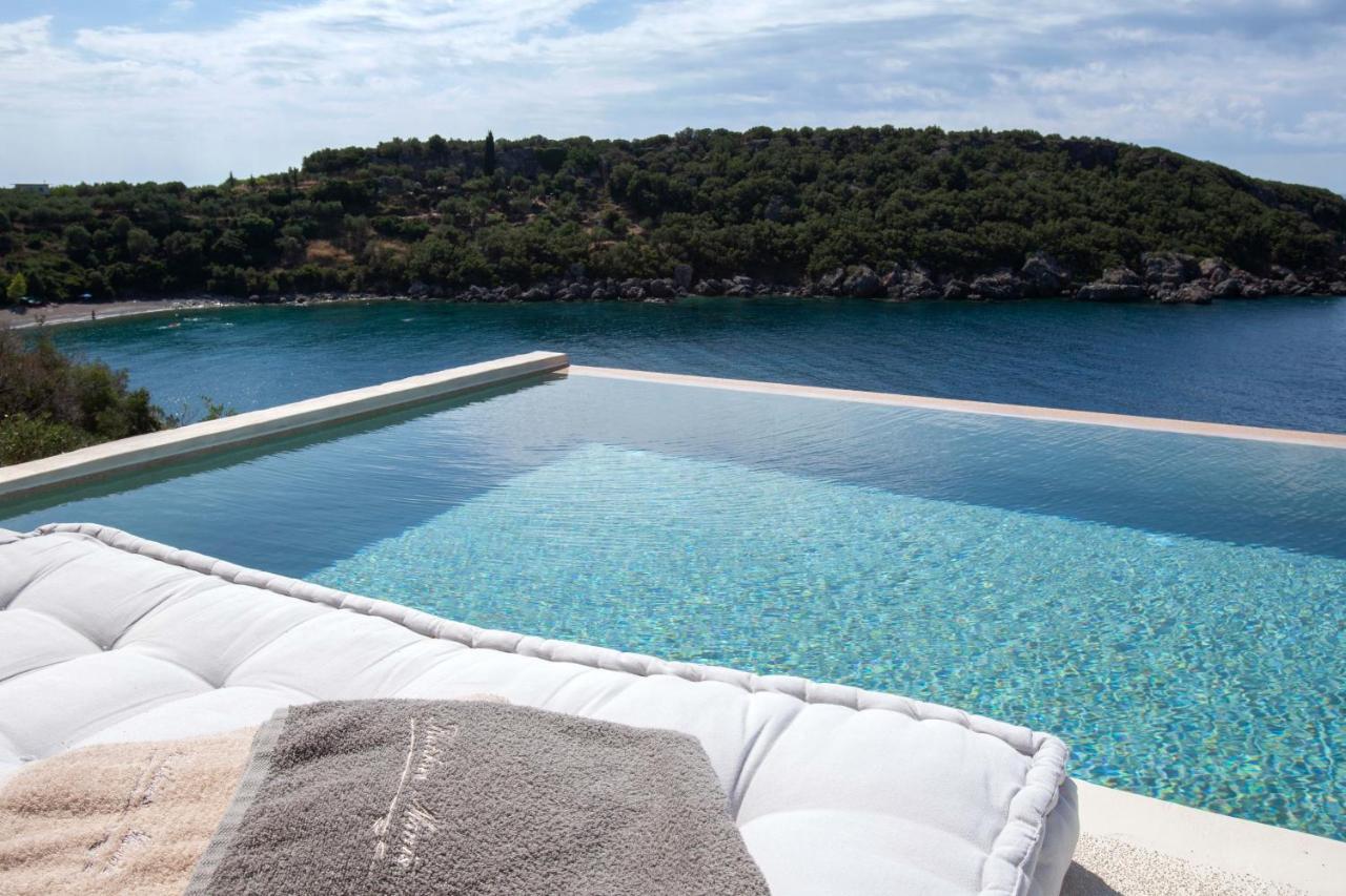 Katikies Manis Villa *